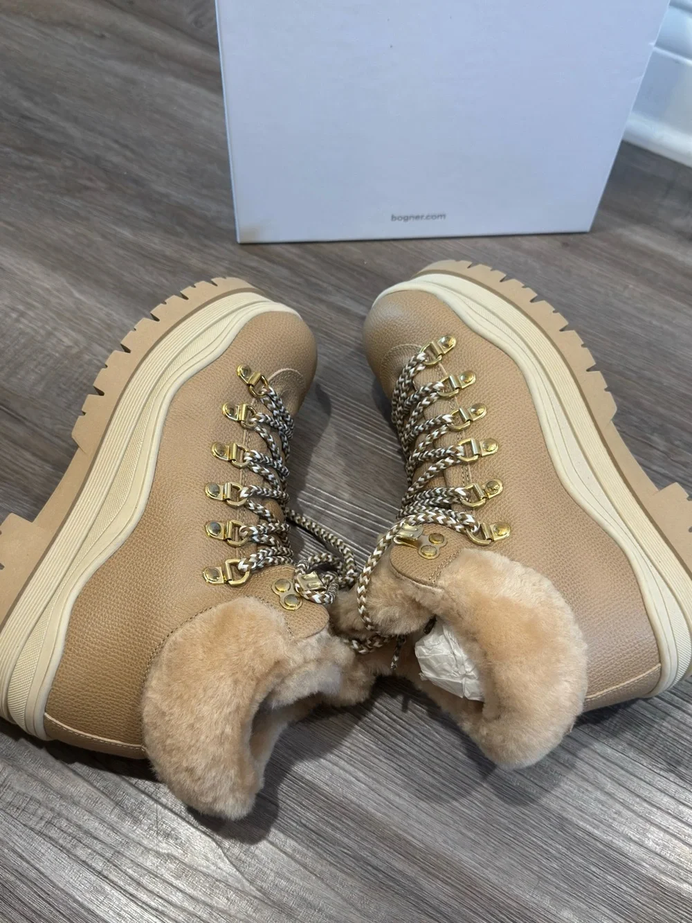 Bogner Arosa Shearling Lined Ankle Snow Boots in Nude